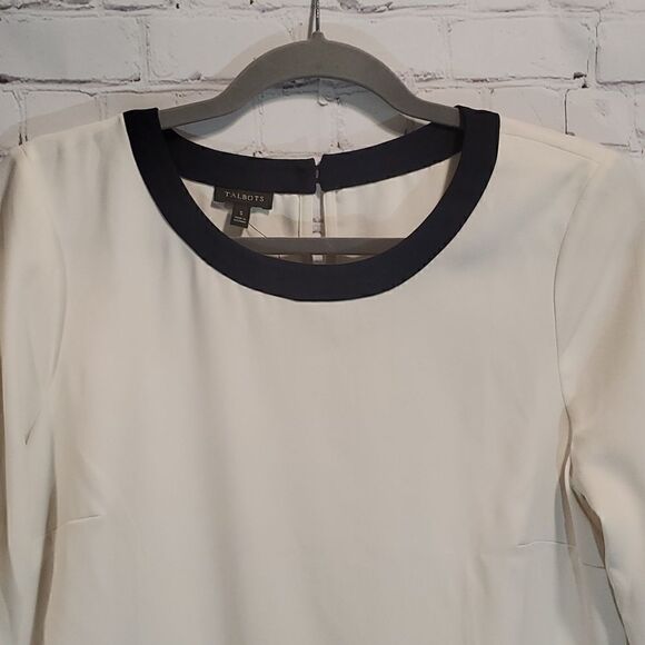 Talbots white and navy quarter sleeve blouse NWT - Picture 2 of 9